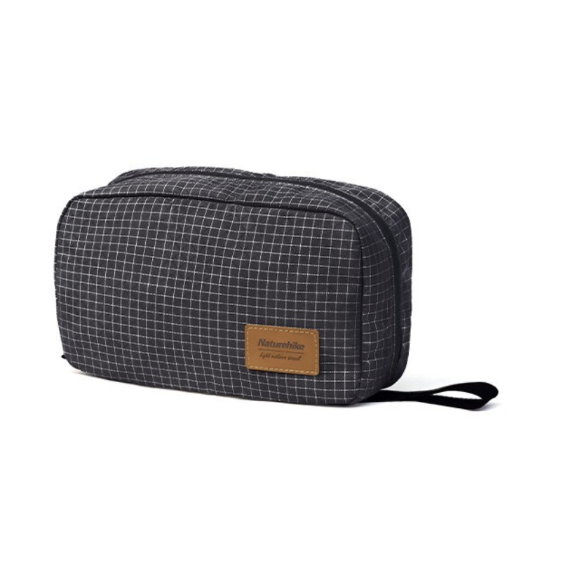 NH20SN010 SN03 Toiletry Beg Large _ Black